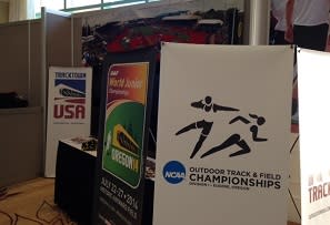 Track booth - 200 x 300