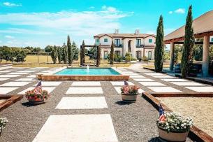 Best Fredericksburg Wineries with Meeting Event Spaces