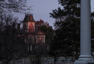 Hamilton House in the dusk, Dave Valvo