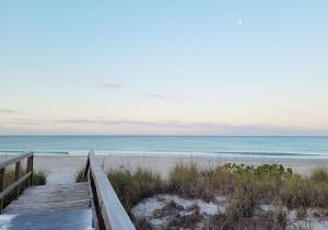 Early morning on Englewood Beach