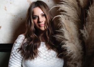 A press shot of singer-songwriter Rumer