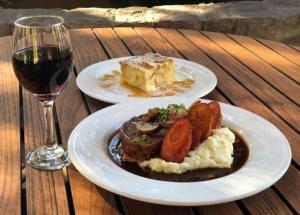 Hudson's Dine the Couve