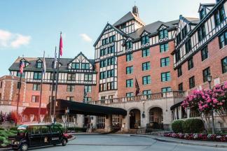 Hotels & Motels