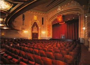 Frauenthal_theater-300x218