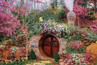 Spring Hobbit Floral Photo Experience