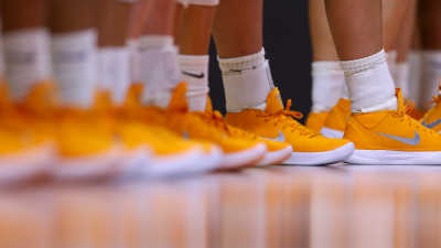 tennessee basketball shoes