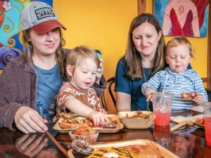 Coco's Brunch With Mom