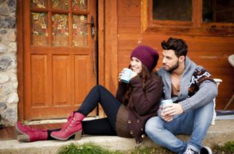 Couple-by-Cabin-in-Fall