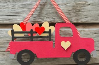Make & Take: Pickup Truck Seasonal Wall Hanging