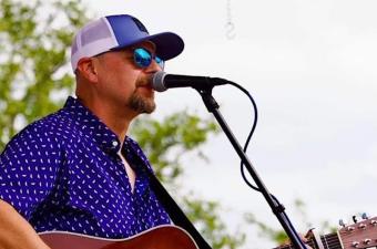 Tommy Thompson performs @ Zorn Brew Works