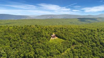 Crown Jewel Vista Lodge aerial