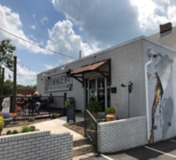 Brewskie's Outdoor Dining