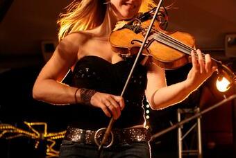 Irish Sunday Swing with Jessie Burns