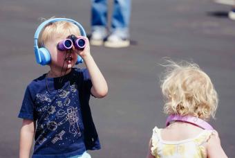 Little Wings: Plane Spotting