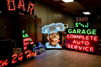 Live Demonstration: The Art of Neon