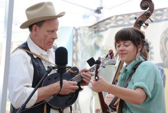 Friday Afternoon Concert: The Hummin’ Birds