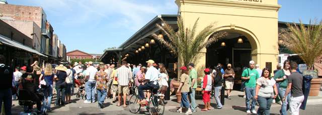 Late Night Eats in the French Quarter - French Market Inn