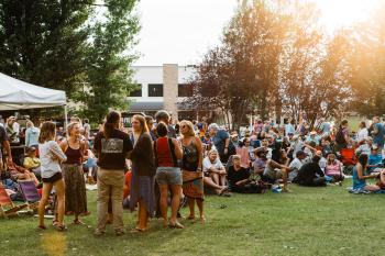 music on main
