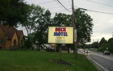 Deck Motel