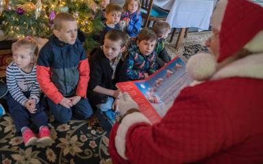 Santa Reading