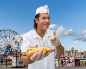 Michael Quinn in Feltman -  World's First Hot Dog. Photo by Mikiodo