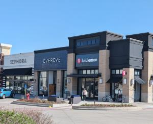 Woodbury Lakes Shopping Stores