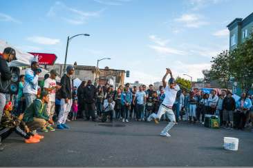 Oakland First Friday dancer