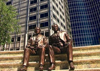 Statue of Mayo brothers in front of Mayo Clinic's Gonda Building in Rochester, MN