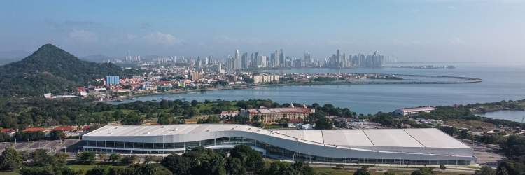Free Convention Center in Panama City, Panamá. For more than 7000 persons