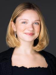 Olivia Vanis headshot