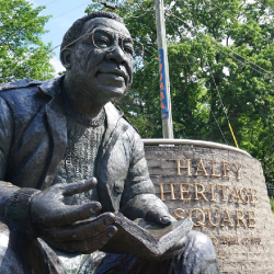 Alex Haley Statue