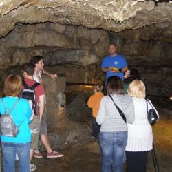 Perry's Cave tour