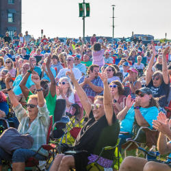 Party at the Pier crowd
