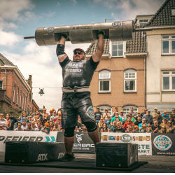 Strongman weighlift