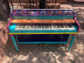 Piano in Centerway