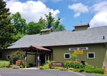 Hayes Arboretum Nature Center
