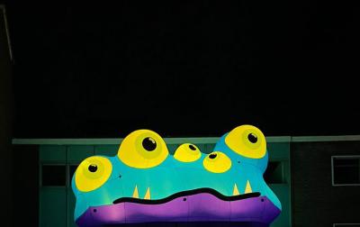 Inflatable monster