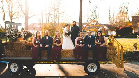 Fall wedding at the Lizton Lodge (Photo courtesy of Summerly Photography)