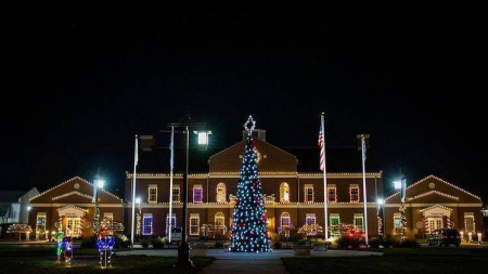 Brownsburg Town Hall. (Photo by Town of Brownsburg on Facebook)
