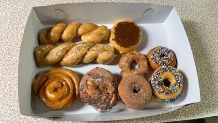 Al's Donuts in Plainfield, IN