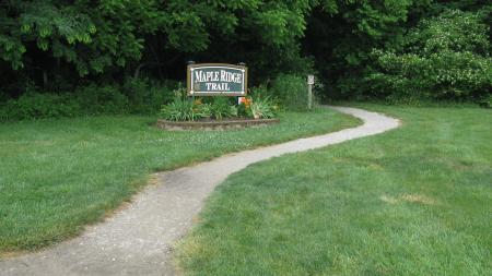 Maple Ridge Trail in Williams Park
