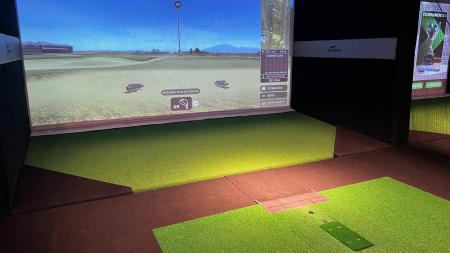 X-Golf Simulator