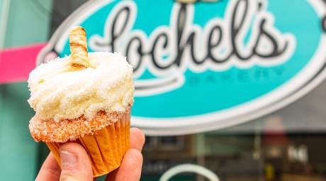 Lochel's Bakery 2020 Cupcake