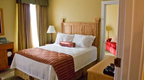 Guest Room at Woodside Lodge