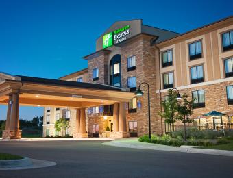Holiday Inn Exp NE Exterior Visit Wichita