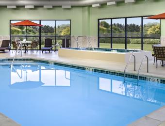 Holiday Inn East Wichita I35 Indoor Pool