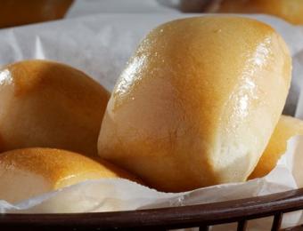 TX Roadhouse rolls Visit Wichita