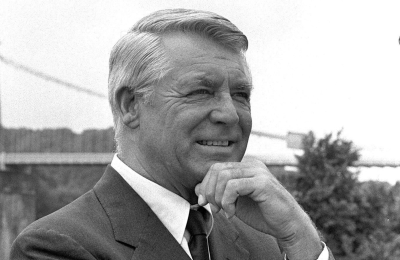 A black and white image of Cary Grant in front of Clifton Suspension Bridge - credit Bristol Post