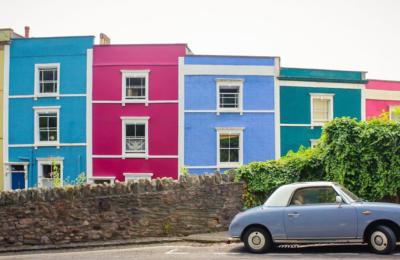 A row of multi-coloured houses in the Cliftonwood area of West Bristol - credit Jess Siggers