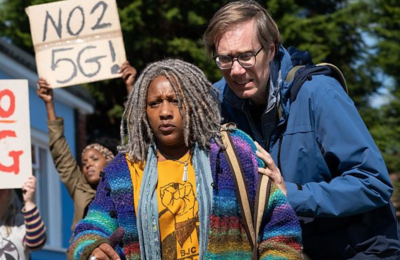 The Outlaws Clare Perkins and Stephen Merchant in the Outlaws Series 2- Protest credit BBC, Amazon Studios, Big Talk, Four Eyes credit BBC One,Amazon Studios, BBC Studios